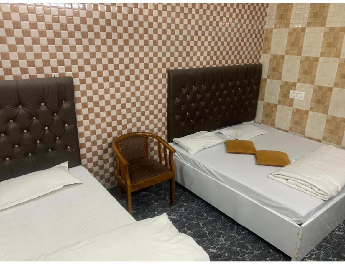 Shivam Hotel, Gorakhpur Exterior foto